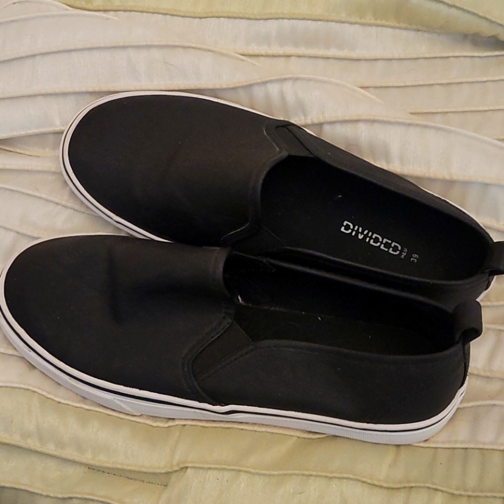 Black faux leather shoes